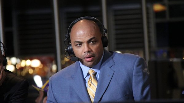 Tại sao bạn muốn trở thành dòng giàu thứ hai? BARKLEY: Người chơi đang rủ nhau LBJ chơi bóng rổ anh em KD đi đến các Chiến binh