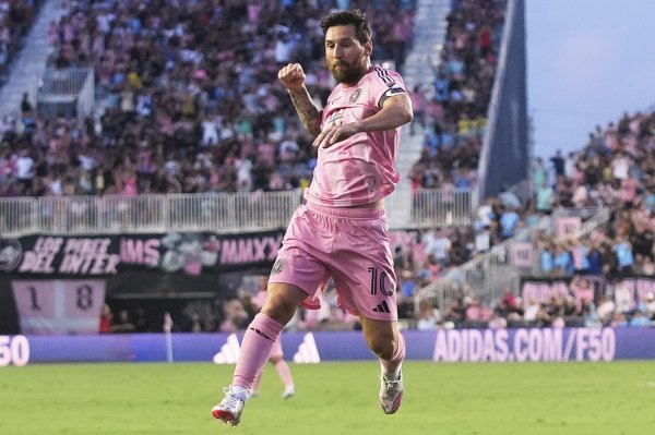 Messi đã đóng góp 10 bàn thắng