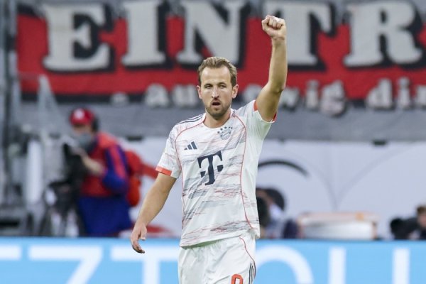 Tuchel: Kane là tiền đạo hay n