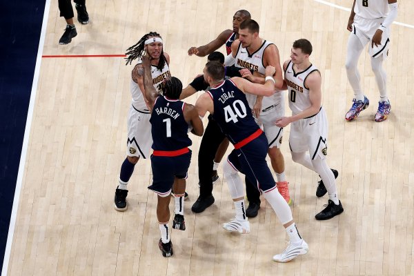 Bill: Clippers cảm thấy lẽ ra 