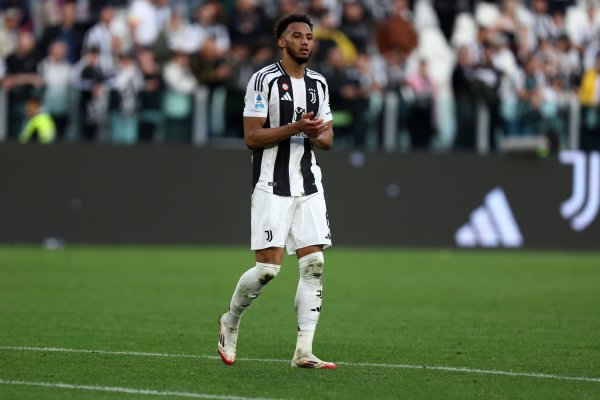 Truyền thông Italy: Kelly và C