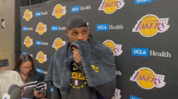 Ngày mai bạn có quay lại không