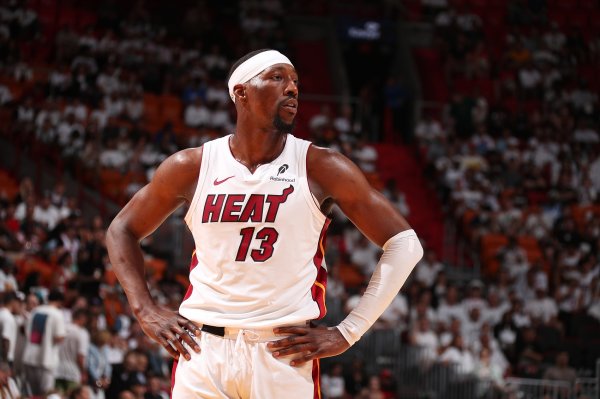 Không có cảm giác gì cả! Adeba